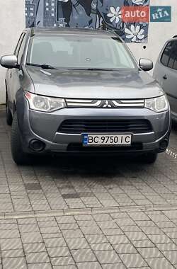 Внедорожник / Кроссовер Mitsubishi Outlander 2013 в Трускавце