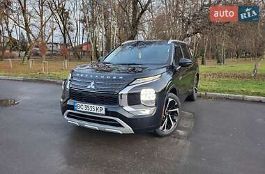 Позашляховик / Кросовер Mitsubishi Outlander 2022 в Львові