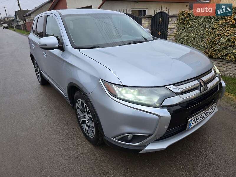 Внедорожник / Кроссовер Mitsubishi Outlander 2017 в Тернополе фото 14 Внедорожник / Кроссовер Mitsubishi Outlander 2017 в Тернополе