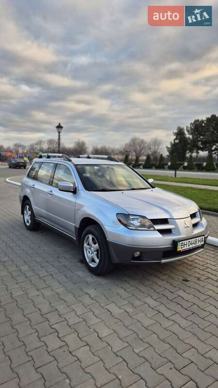 Mitsubishi Outlander 2003
