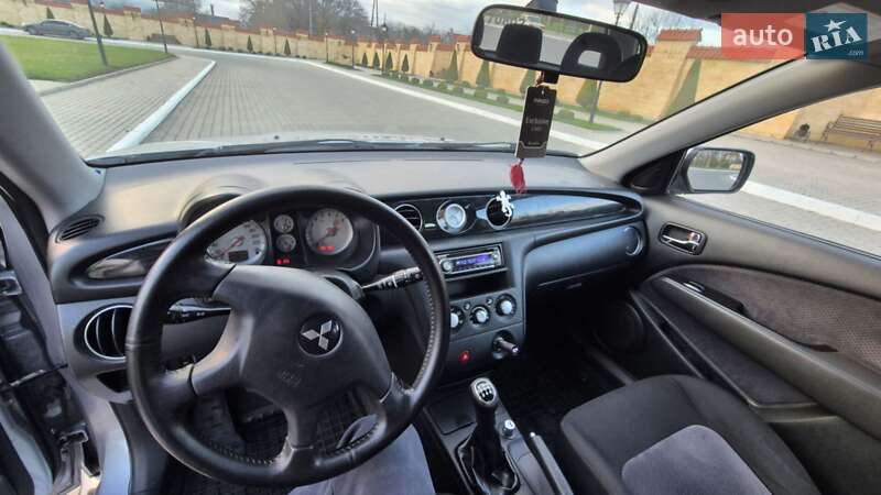 Позашляховик / Кросовер Mitsubishi Outlander 2003 в Ізмаїлі