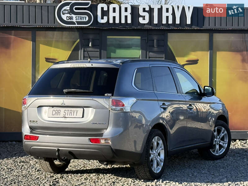 Внедорожник / Кроссовер Mitsubishi Outlander 2013 в Стрые фото 4 Внедорожник / Кроссовер Mitsubishi Outlander 2013 в Стрые