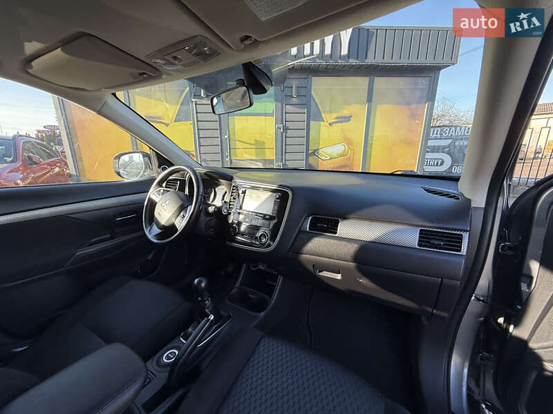 Внедорожник / Кроссовер Mitsubishi Outlander 2013 в Стрые фото 30 Внедорожник / Кроссовер Mitsubishi Outlander 2013 в Стрые