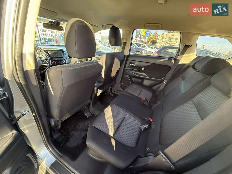 Внедорожник / Кроссовер Mitsubishi Outlander 2013 в Стрые фото 40 Внедорожник / Кроссовер Mitsubishi Outlander 2013 в Стрые
