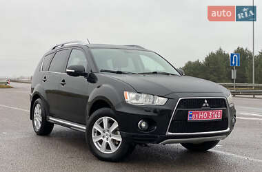 Позашляховик / Кросовер Mitsubishi Outlander 2010 в Радивиліві