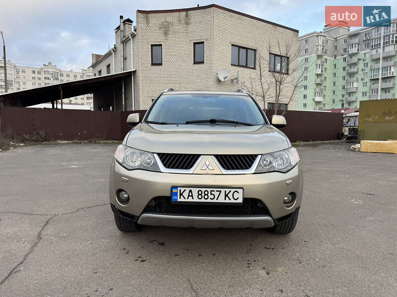 Позашляховик / Кросовер Mitsubishi Outlander 2007 в Чернігові