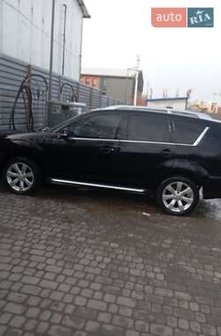 Внедорожник / Кроссовер Mitsubishi Outlander 2010 в Львове