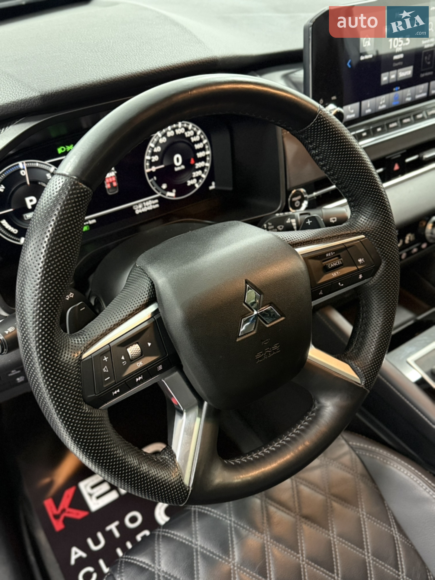 2023 Mitsubishi Outlander - мініатюра 17