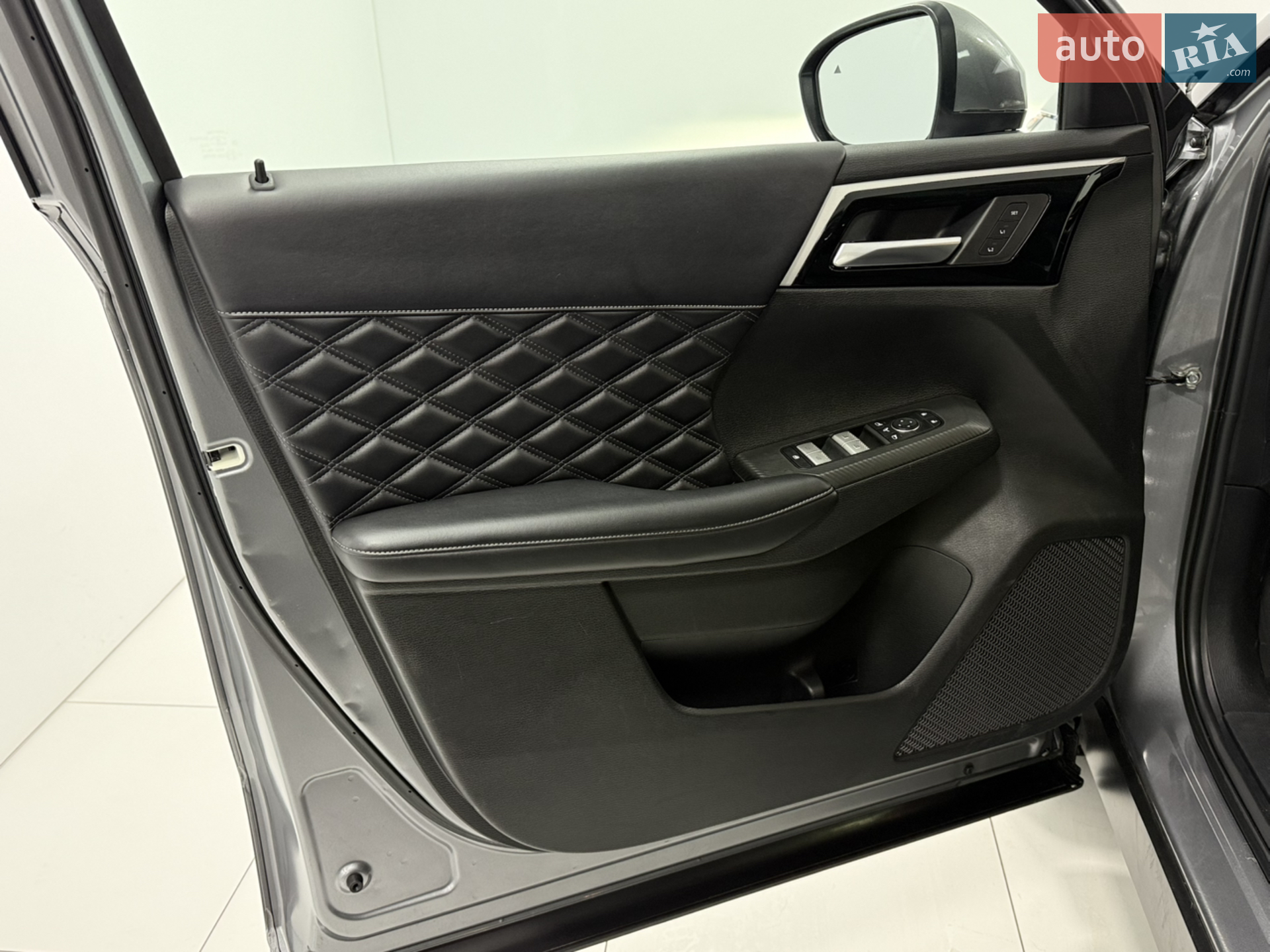 2023 Mitsubishi Outlander - мініатюра 31