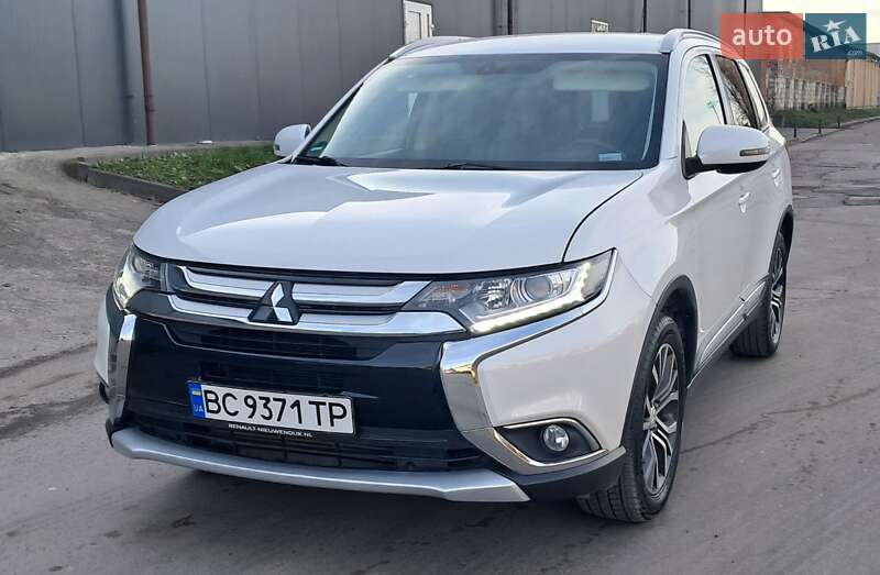 Mitsubishi Outlander 2015