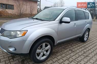 Позашляховик / Кросовер Mitsubishi Outlander 2007 в Косові