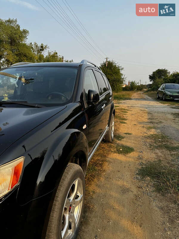 Позашляховик / Кросовер Mitsubishi Outlander 2007 в Шепетівці