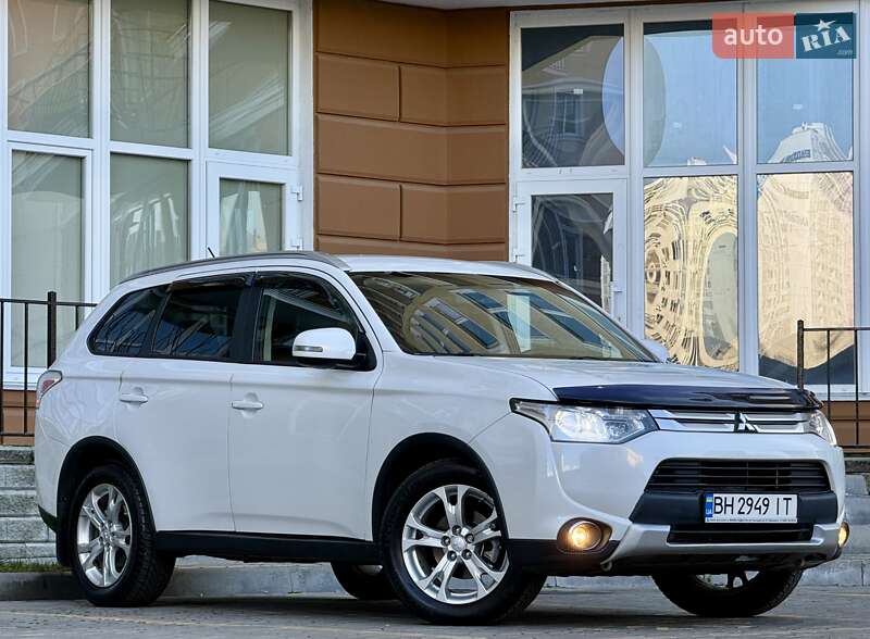 Внедорожник / Кроссовер Mitsubishi Outlander 2014 в Одессе