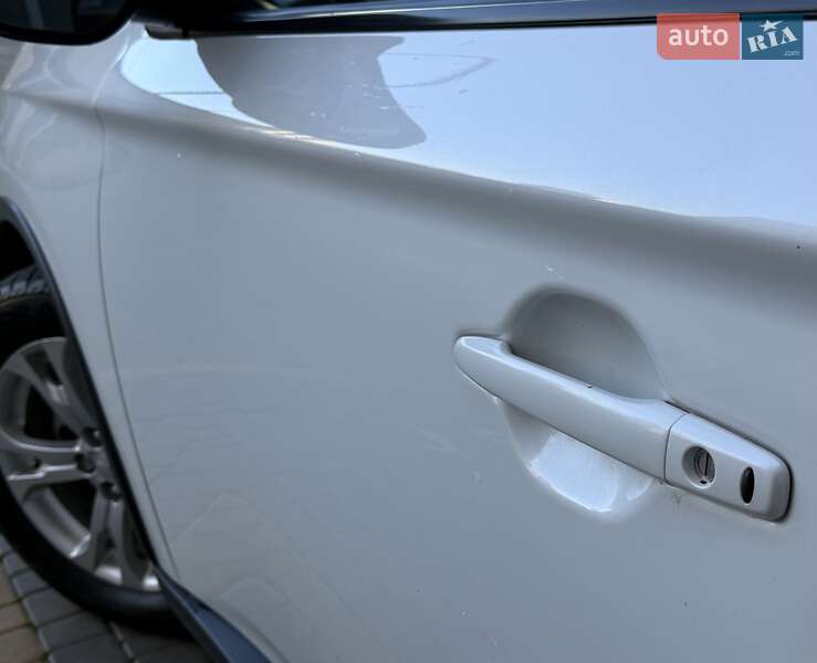 Внедорожник / Кроссовер Mitsubishi Outlander 2014 в Одессе