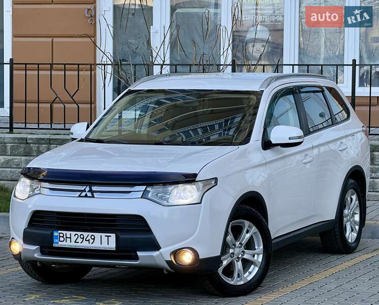Внедорожник / Кроссовер Mitsubishi Outlander 2014 в Одессе