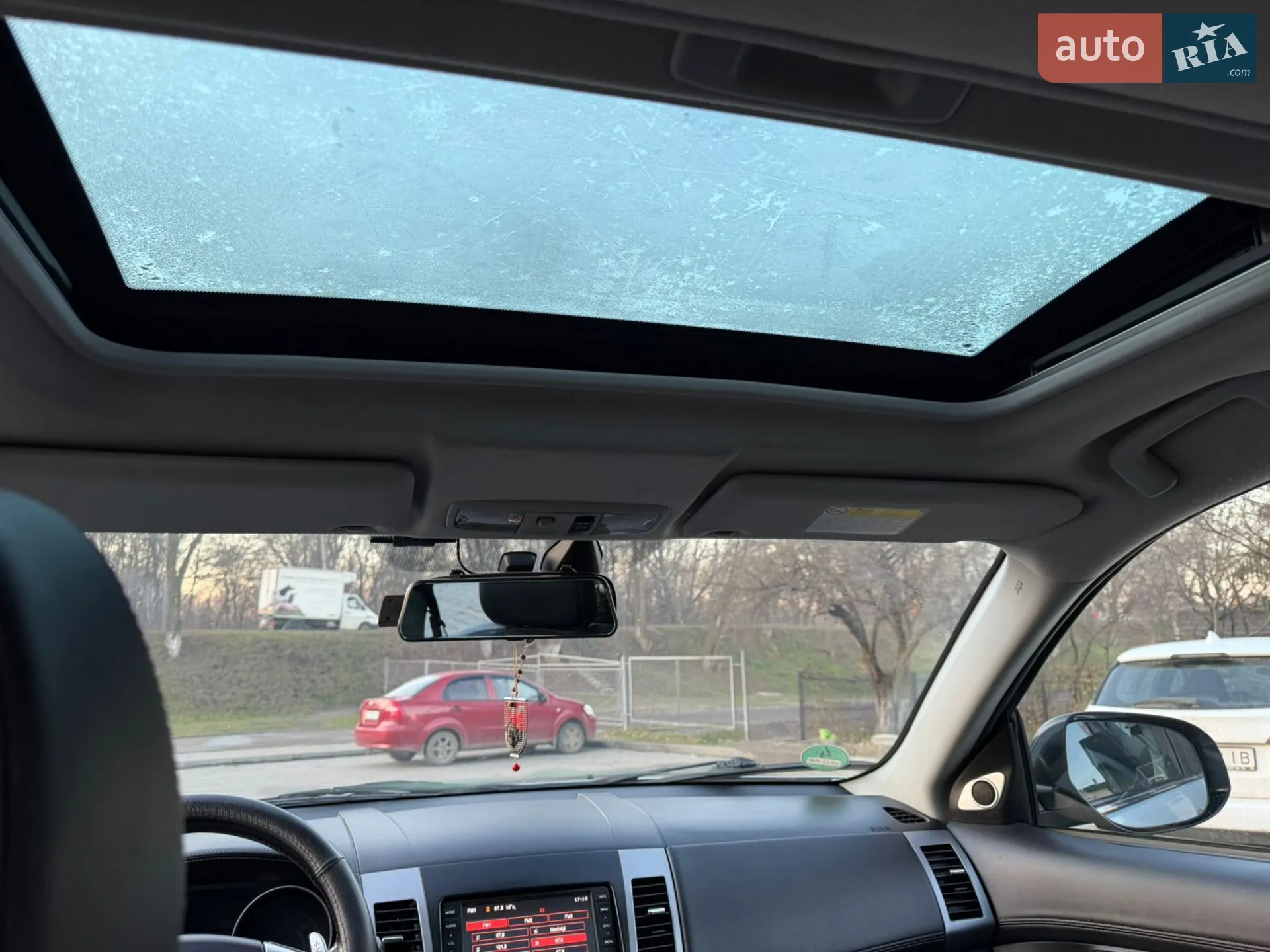 2010 Mitsubishi Outlander - мініатюра 24