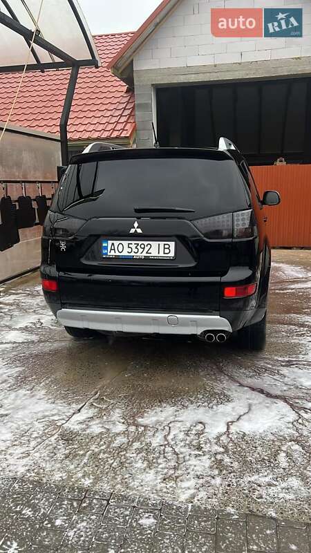Позашляховик / Кросовер Mitsubishi Outlander 2006 в Сваляві фото 12 Позашляховик / Кросовер Mitsubishi Outlander 2006 в Сваляві