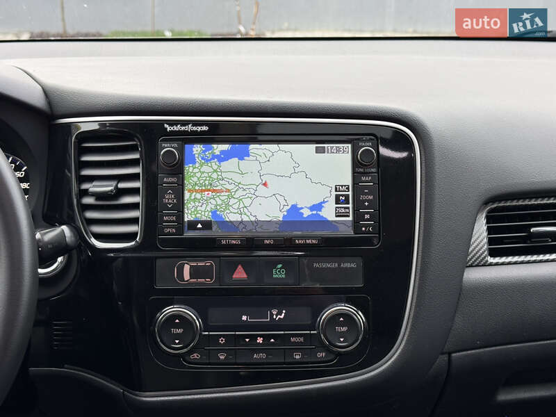 Внедорожник / Кроссовер Mitsubishi Outlander 2012 в Тернополе