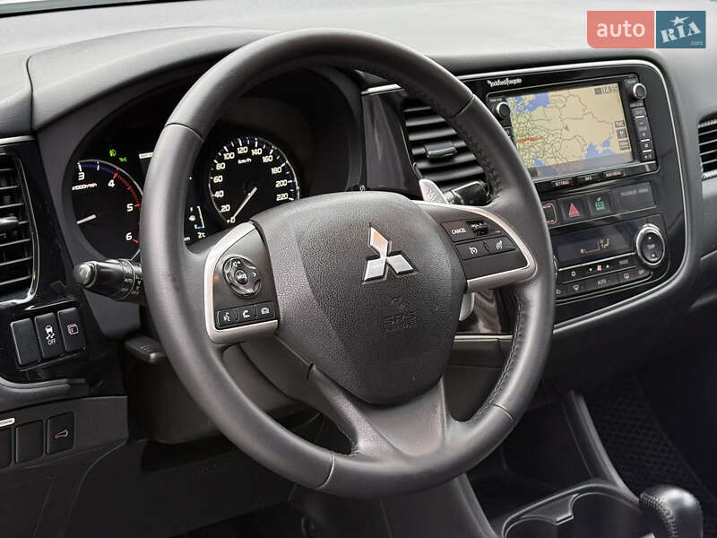 Внедорожник / Кроссовер Mitsubishi Outlander 2012 в Тернополе