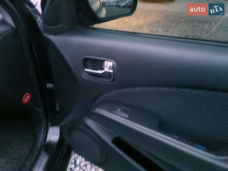 Позашляховик / Кросовер Mitsubishi Outlander 2008 в Львові