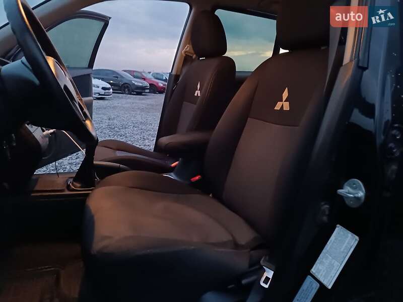 Позашляховик / Кросовер Mitsubishi Outlander 2008 в Львові