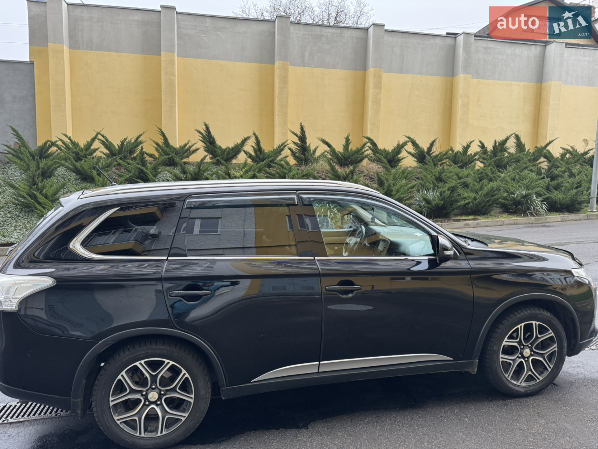 2014 Mitsubishi Outlander - мініатюра 5