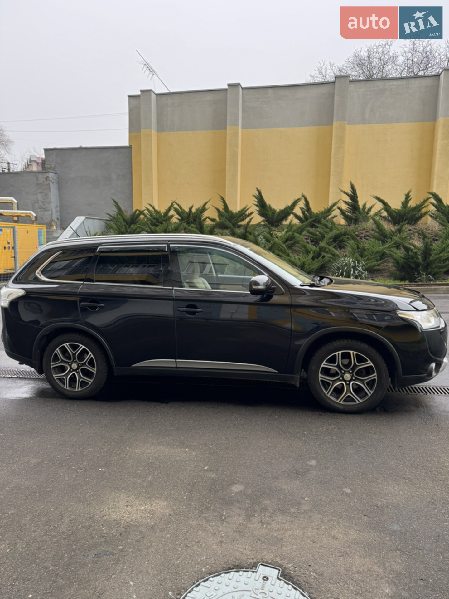 2014 Mitsubishi Outlander - мініатюра 11