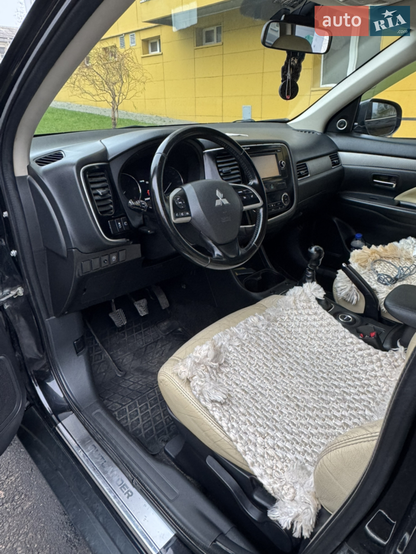 2014 Mitsubishi Outlander - мініатюра 13