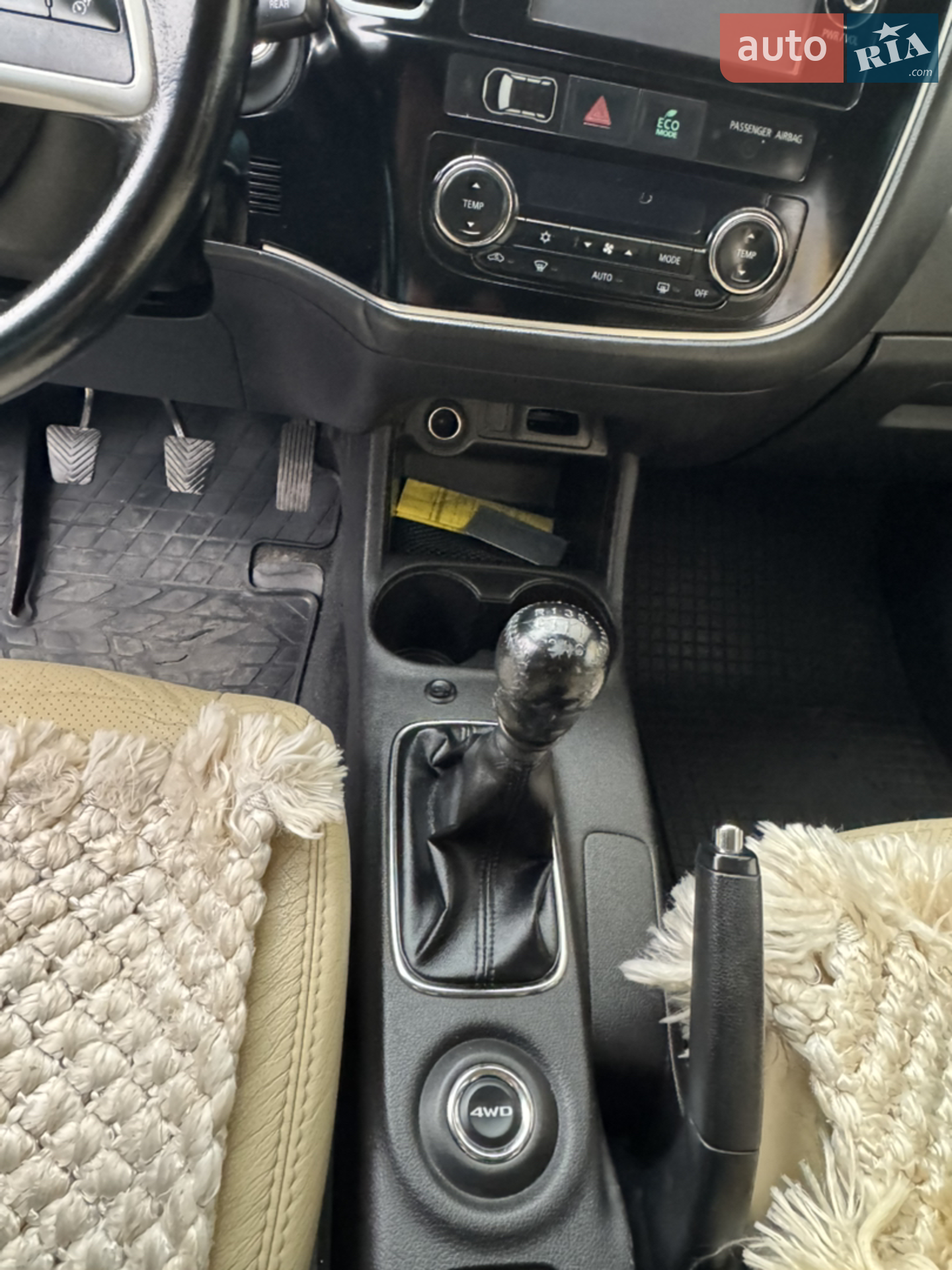 2014 Mitsubishi Outlander - мініатюра 21