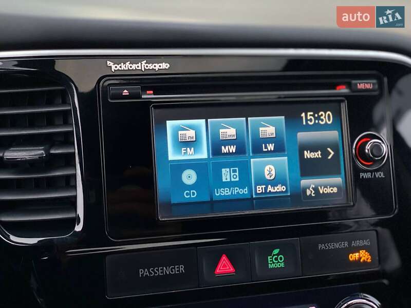 Позашляховик / Кросовер Mitsubishi Outlander 2015 в Києві фото 28 Позашляховик / Кросовер Mitsubishi Outlander 2015 в Києві