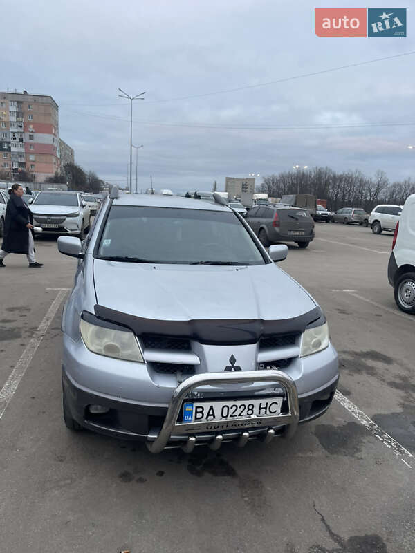 Mitsubishi Outlander 2006