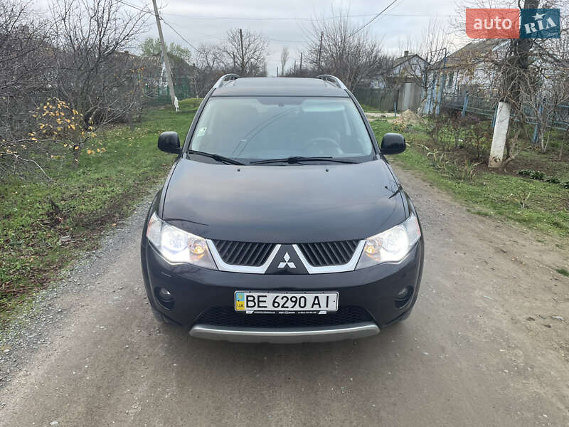 Позашляховик / Кросовер Mitsubishi Outlander 2007 в Миколаєві