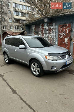 Позашляховик / Кросовер Mitsubishi Outlander 2007 в Києві