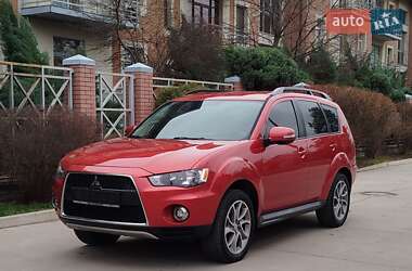 Внедорожник / Кроссовер Mitsubishi Outlander 2012 в Днепре