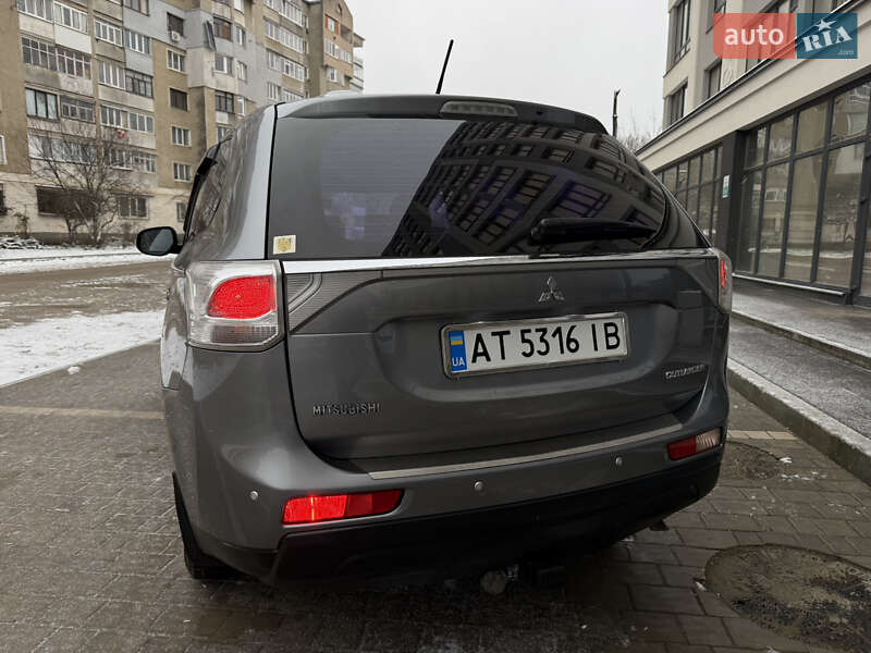 Позашляховик / Кросовер Mitsubishi Outlander 2014 в Івано-Франківську фото 7 Позашляховик / Кросовер Mitsubishi Outlander 2014 в Івано-Франківську