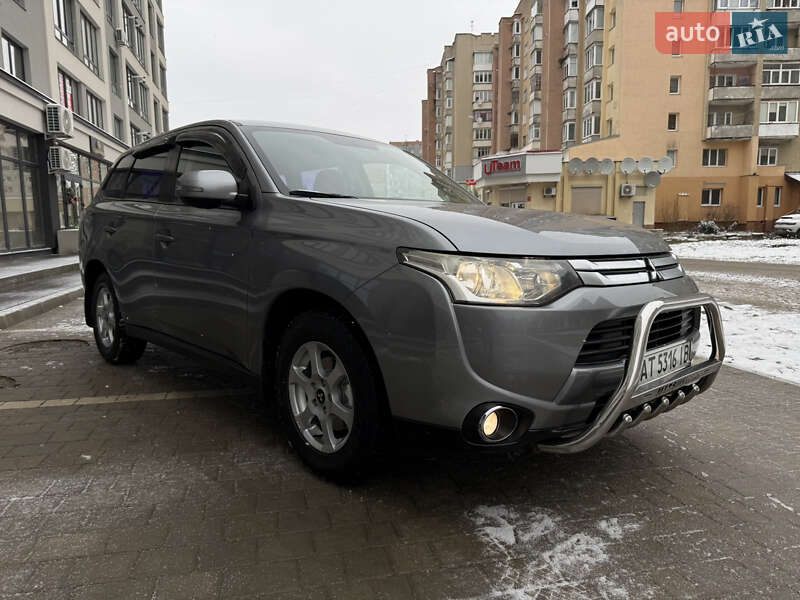 Позашляховик / Кросовер Mitsubishi Outlander 2014 в Івано-Франківську фото 14 Позашляховик / Кросовер Mitsubishi Outlander 2014 в Івано-Франківську