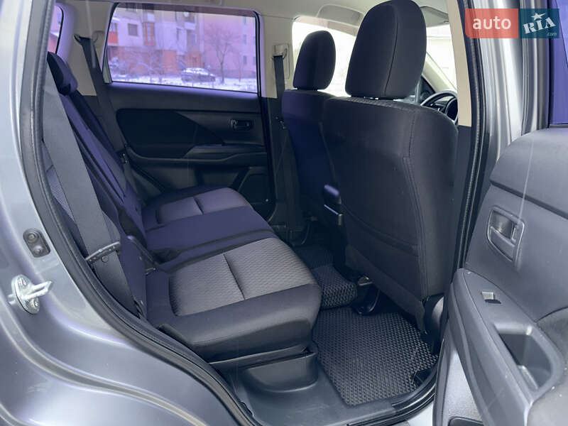 Позашляховик / Кросовер Mitsubishi Outlander 2014 в Івано-Франківську фото 58 Позашляховик / Кросовер Mitsubishi Outlander 2014 в Івано-Франківську