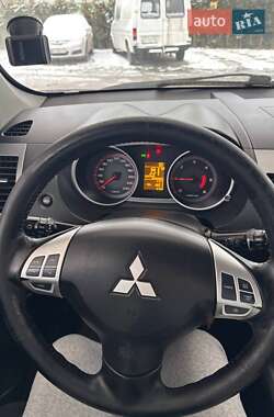 Позашляховик / Кросовер Mitsubishi Outlander 2006 в Трускавці
