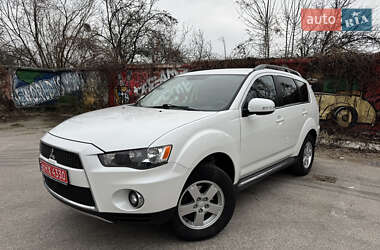Позашляховик / Кросовер Mitsubishi Outlander 2010 в Харкові