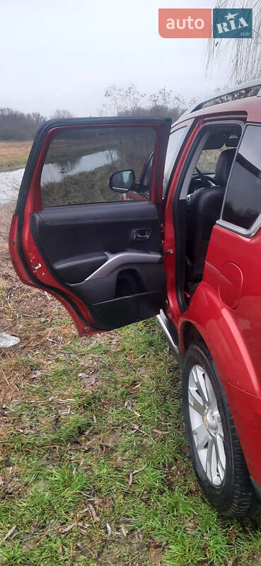 Внедорожник / Кроссовер Mitsubishi Outlander 2009 в Дубно