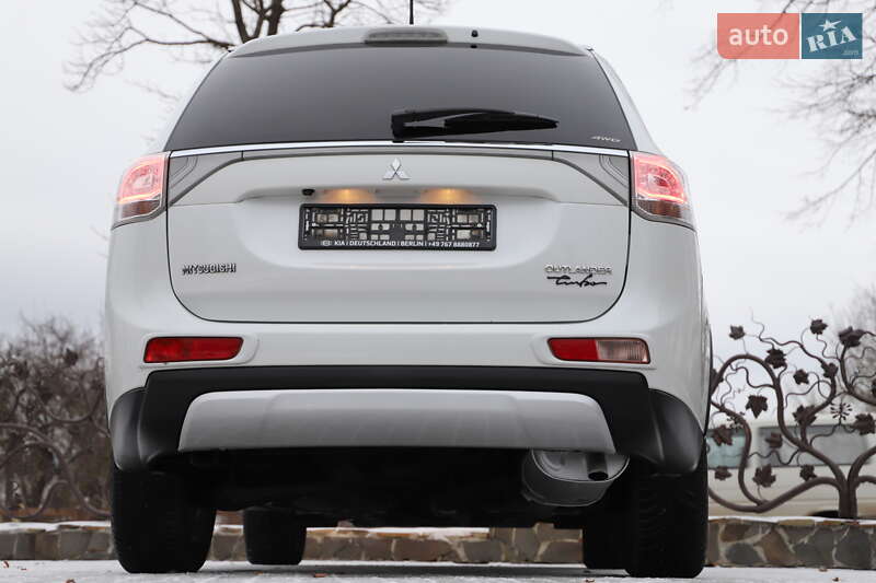 Позашляховик / Кросовер Mitsubishi Outlander 2015 в Трускавці фото 21 Позашляховик / Кросовер Mitsubishi Outlander 2015 в Трускавці