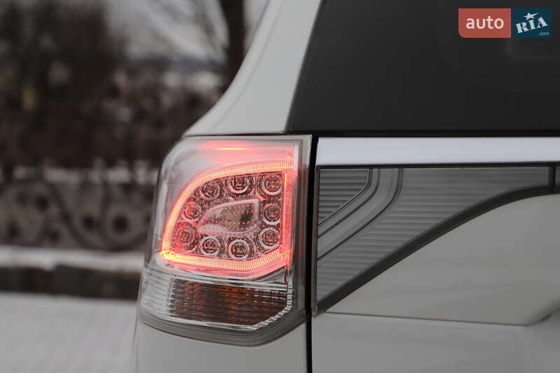 Позашляховик / Кросовер Mitsubishi Outlander 2015 в Трускавці фото 25 Позашляховик / Кросовер Mitsubishi Outlander 2015 в Трускавці