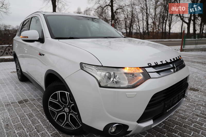 Позашляховик / Кросовер Mitsubishi Outlander 2015 в Трускавці фото 60 Позашляховик / Кросовер Mitsubishi Outlander 2015 в Трускавці