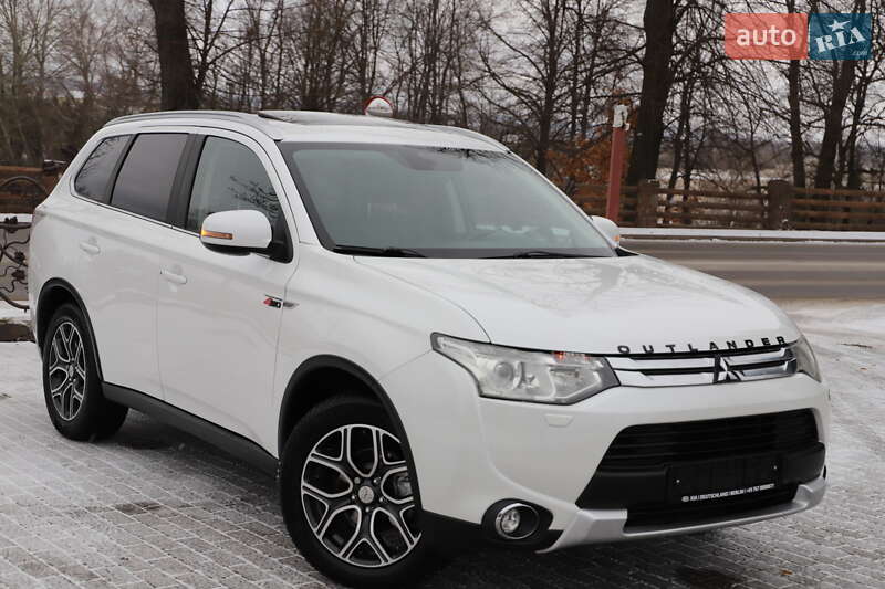 Позашляховик / Кросовер Mitsubishi Outlander 2015 в Трускавці фото 68 Позашляховик / Кросовер Mitsubishi Outlander 2015 в Трускавці