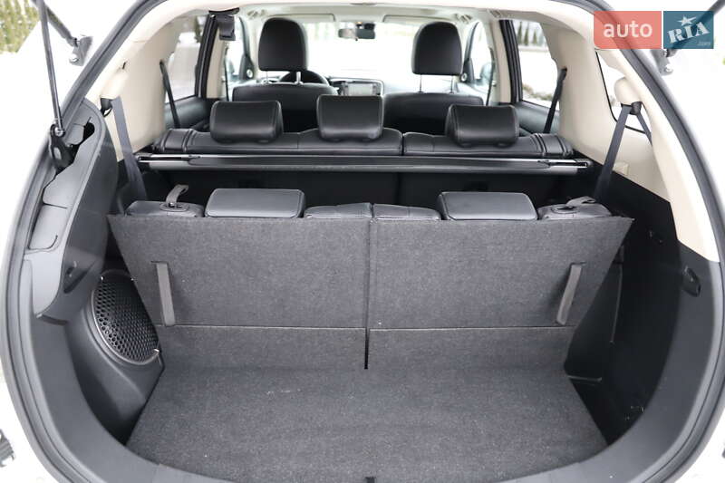 Позашляховик / Кросовер Mitsubishi Outlander 2015 в Трускавці фото 117 Позашляховик / Кросовер Mitsubishi Outlander 2015 в Трускавці