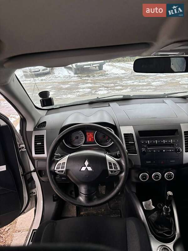 Позашляховик / Кросовер Mitsubishi Outlander 2006 в Трускавці