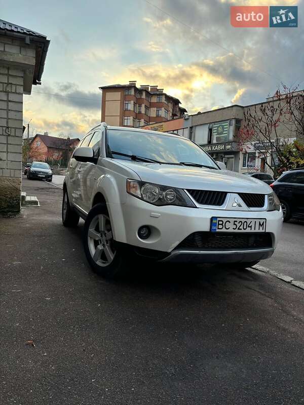 Позашляховик / Кросовер Mitsubishi Outlander 2006 в Трускавці
