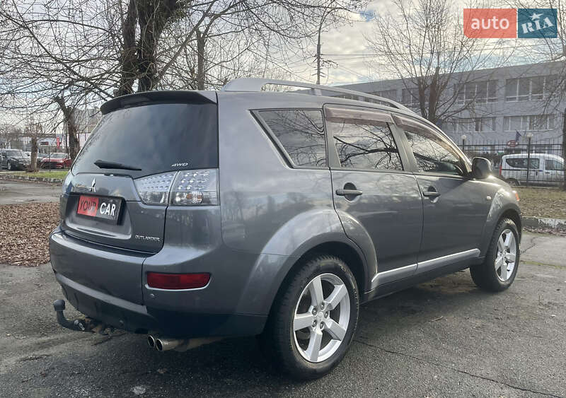 Внедорожник / Кроссовер Mitsubishi Outlander 2006 в Киеве