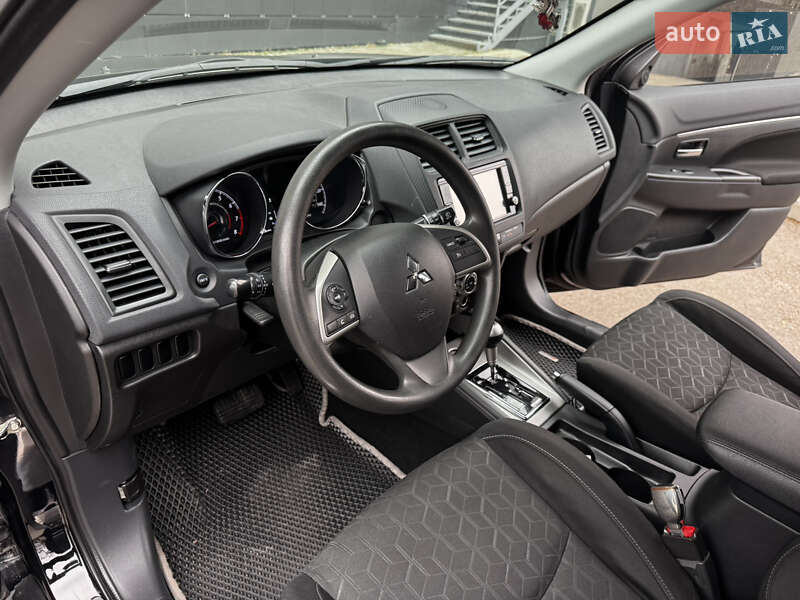 Позашляховик / Кросовер Mitsubishi Outlander 2019 в Києві фото 13 Позашляховик / Кросовер Mitsubishi Outlander 2019 в Києві