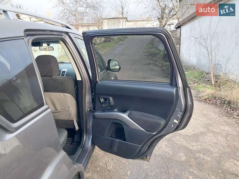 Внедорожник / Кроссовер Mitsubishi Outlander 2008 в Николаеве